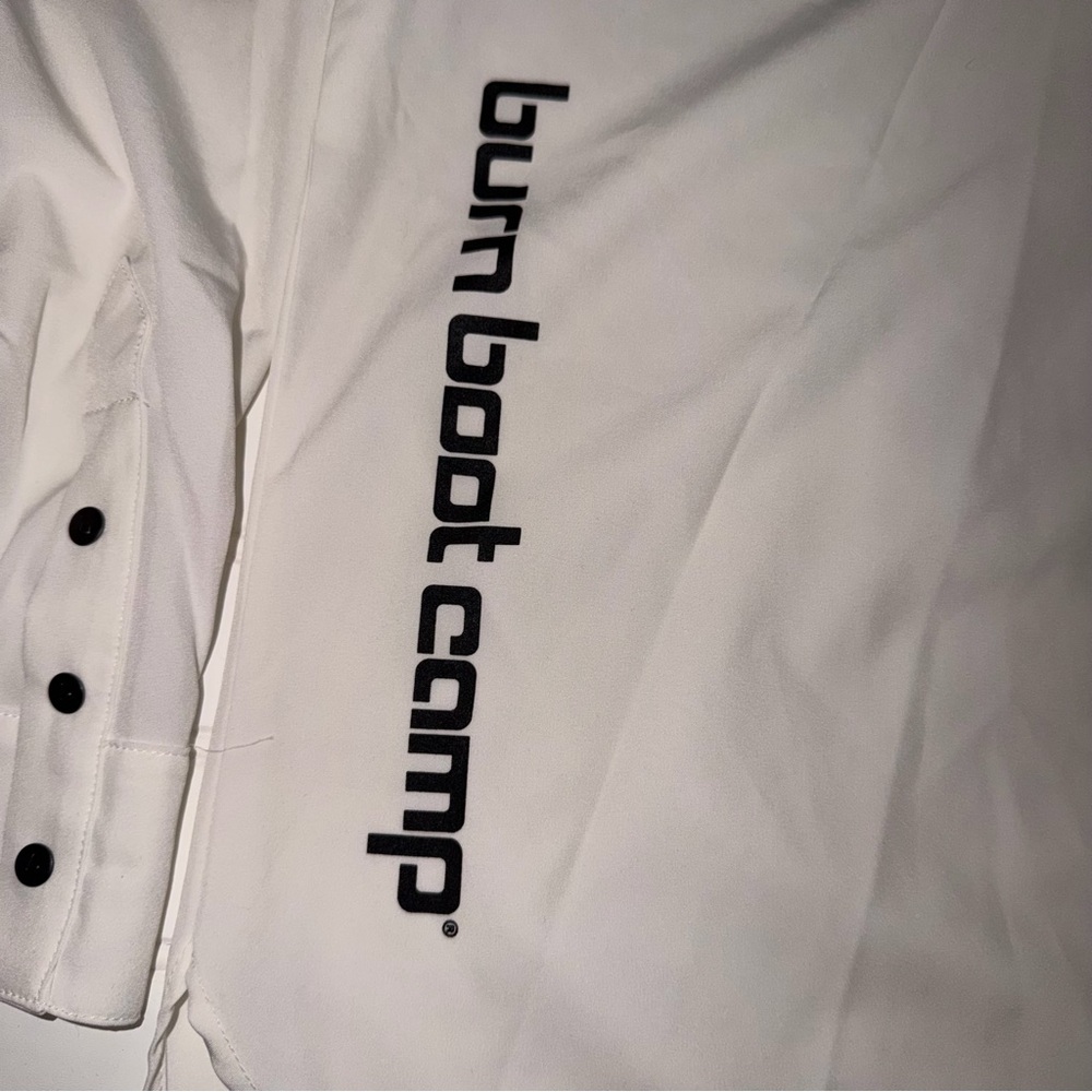 Burn Boot Camp Button Down Xs - image 3